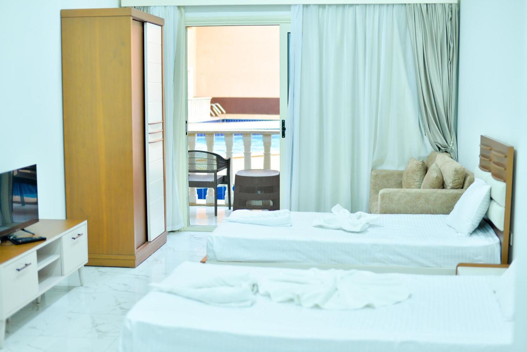 Juliana Suites By Vision Hurghada Bagian luar foto